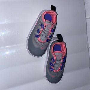 Nike air, max gray, pink and purple size 6C like new